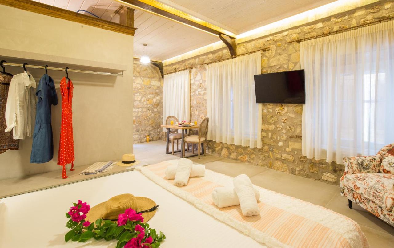 Stone Suites At Lefkada'S Old Port Экстерьер фото